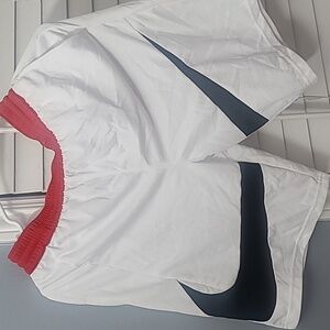 Nike kids basketball shorts xl boys workout pants shorts nwot